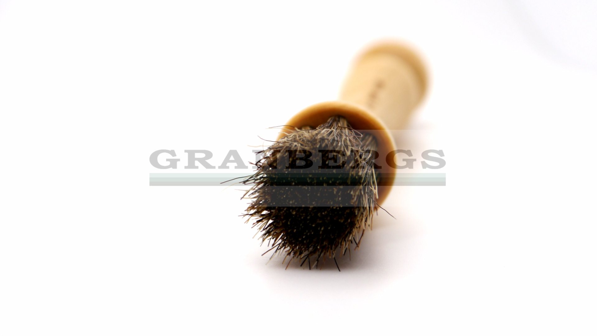 Iris Hantverk Natural Mushroom Cleaning Brush - Made of Birch & Horsehair