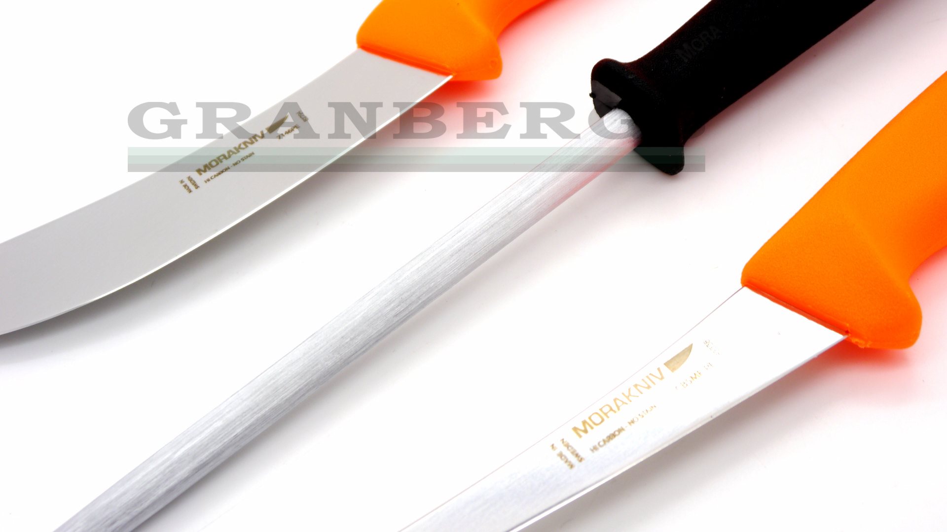 https://granbergs.com.au/getattachment/Products/Knives-Outdoors/Morakniv-Hunting-Set-3000-Orange-Hunting-Knives-2p/P1090813Morakniv-Hunting-Set-3000-1920p-Watermark.jpg.aspx